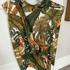 Farm rio padded shoulder tank top